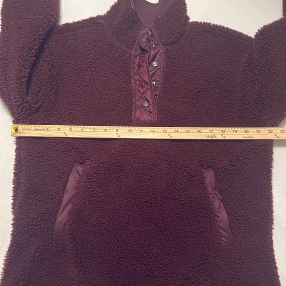 Athleta Burgundy Cozy Sherpa Snap Jacket Sweatshirt Size M - Picture 5 of 14